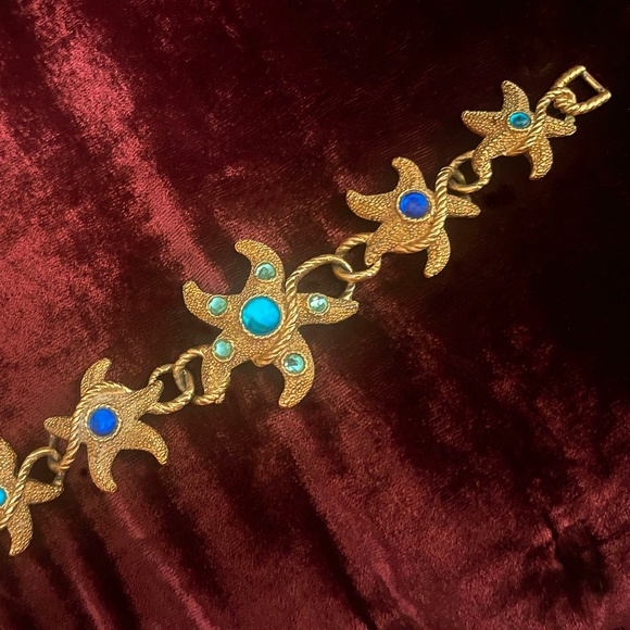 Vintage 80s Trifari Starfish Link Bracelet with Blue Jelly Cabochons - Picture 1 of 7